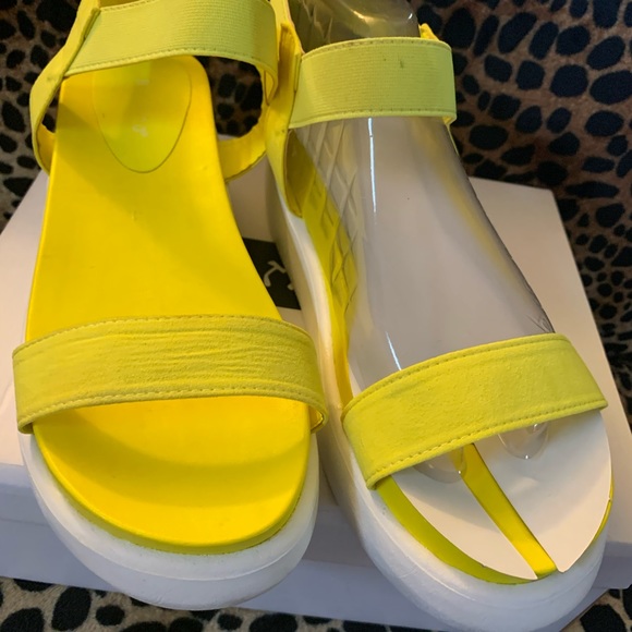 Bamboo neon yellow summer size 10 Brand new - Picture 4 of 6